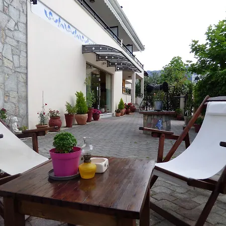 Lejlighedshotel Dolphins &