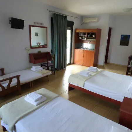 Dolphins & Lejlighedshotel 3*