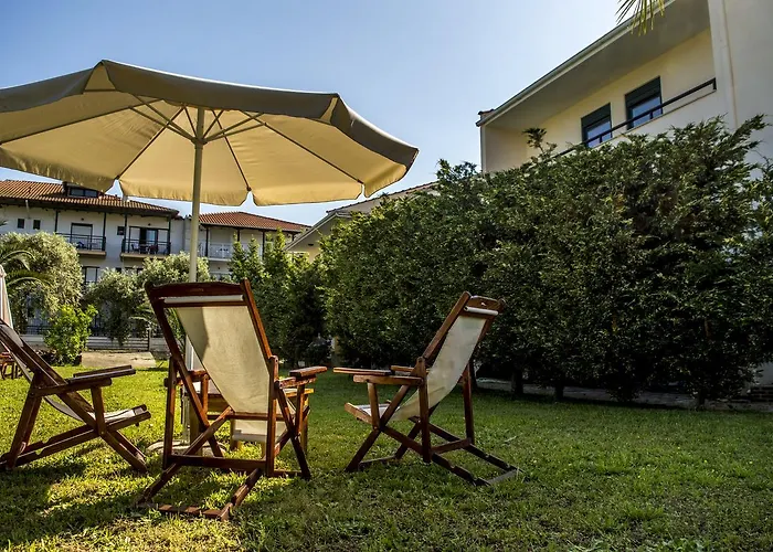 Dolphins & 3* Thassos